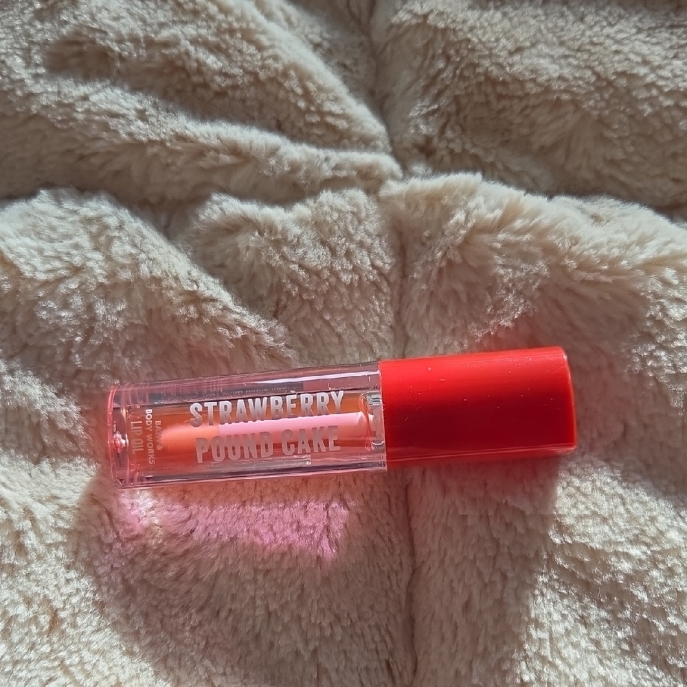 Strawberry Pound Cake Lip Oil